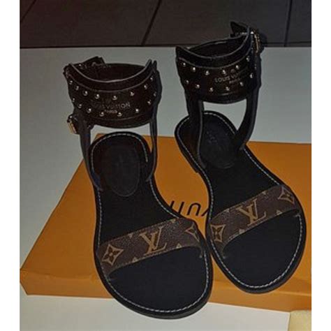 louis vuitton nomad sandals women.